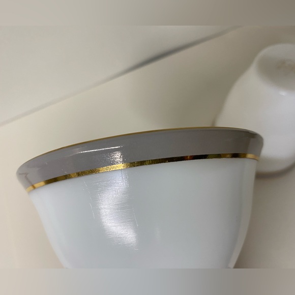 Vintage Pyrex Dove grey Gold band cream and sugar - Picture 3 of 8